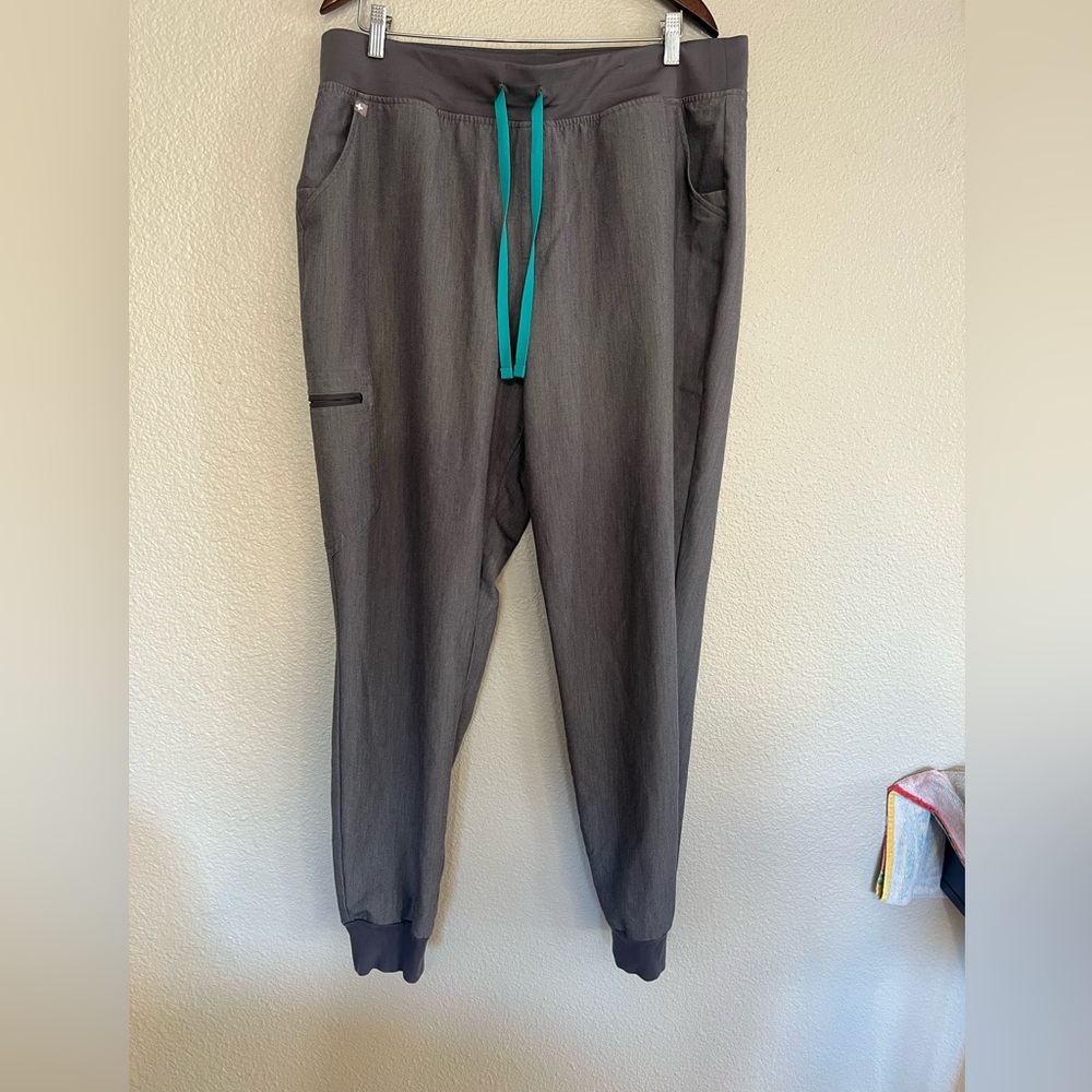 High Waisted Zamora Jogger Scrub Pants - Picture 2 of 11